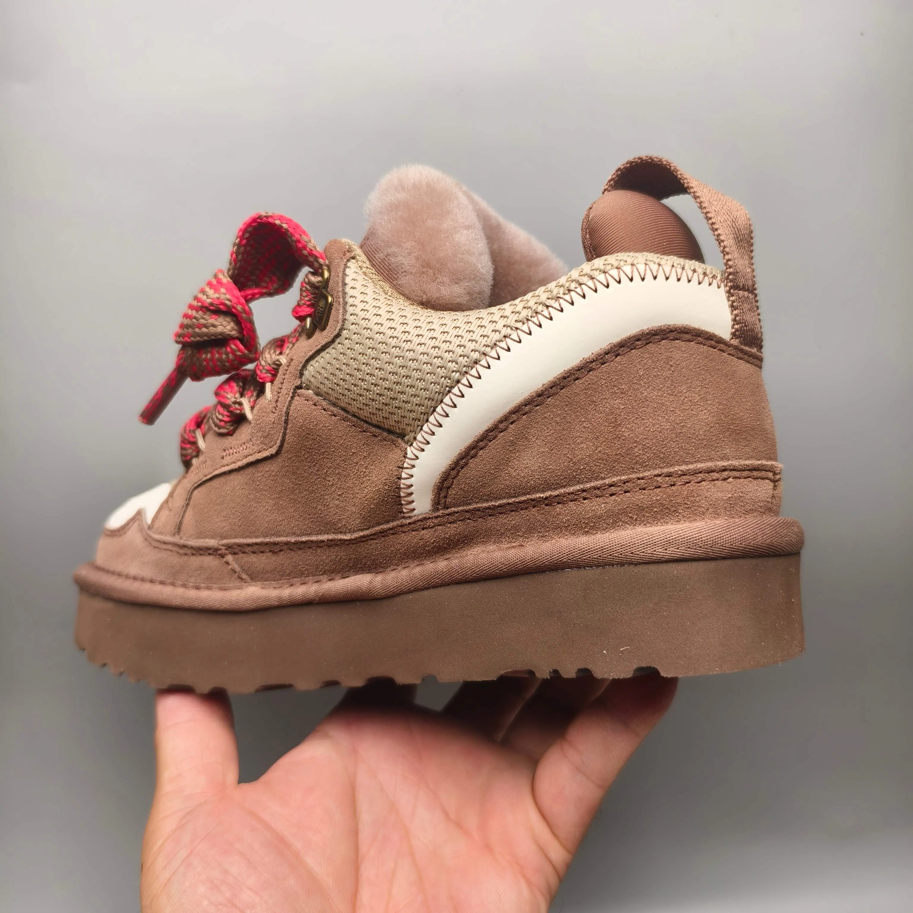 💰Women's shoes 280 Men's shoes 300 UGG sheepskin all-in-one snow boots 4032 Couple's mesh sports and leisure style Color: Sand Black Maroon Gray Walnut Antelope Brown White Brown Size: 35-45?